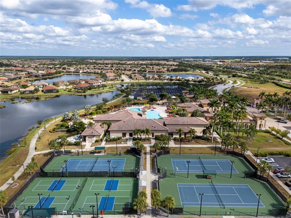 待售: $625,000 (3 贝兹, 2 浴室, 1681 平方英尺)