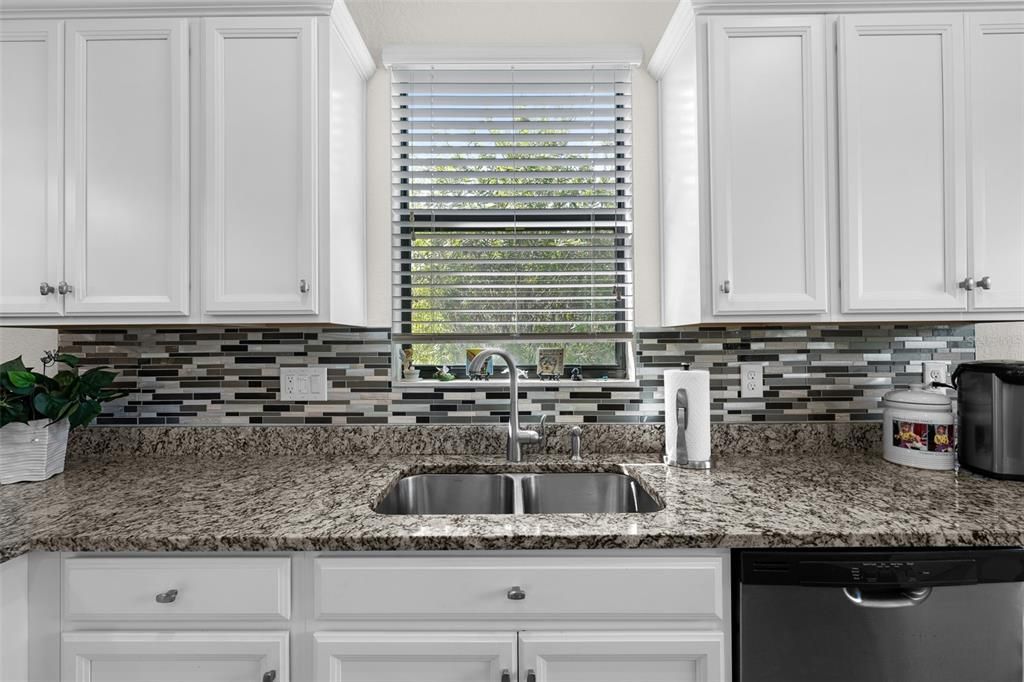 待售: $625,000 (3 贝兹, 2 浴室, 1681 平方英尺)