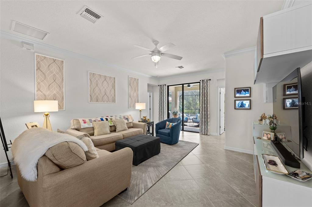 待售: $625,000 (3 贝兹, 2 浴室, 1681 平方英尺)