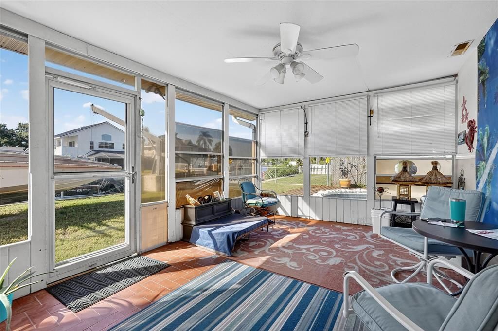 For Sale: $368,000 (3 beds, 2 baths, 1715 Square Feet)