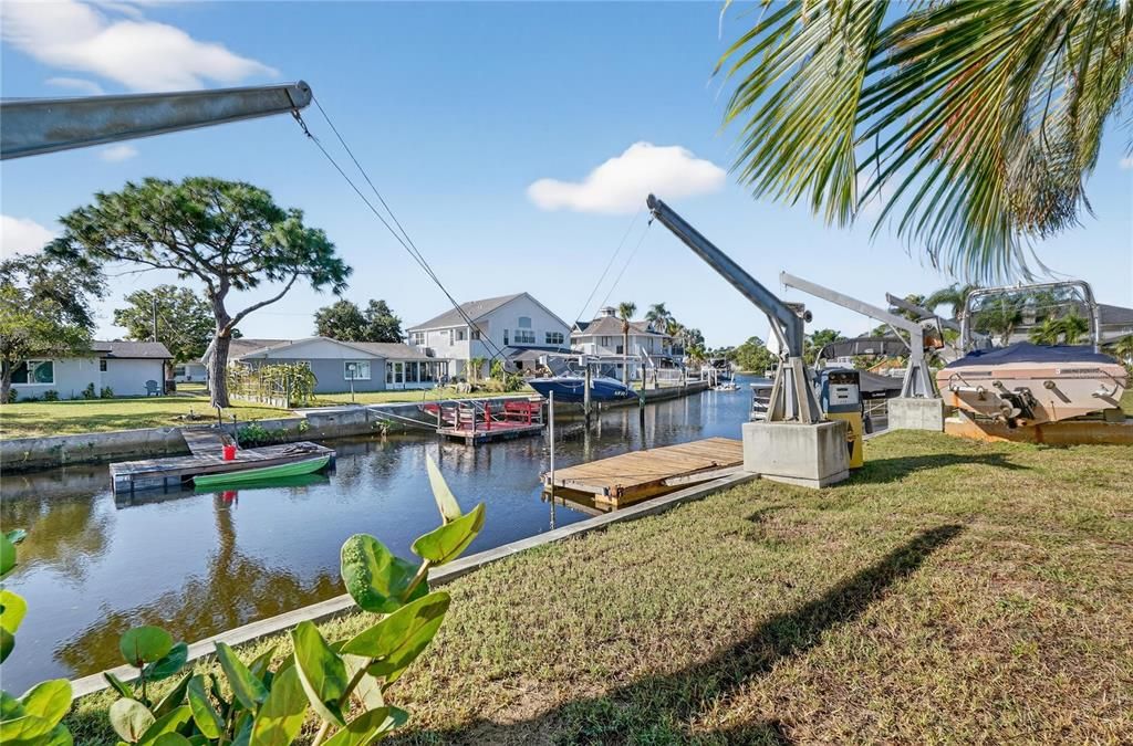 For Sale: $368,000 (3 beds, 2 baths, 1715 Square Feet)