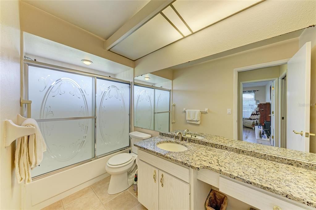 Active With Contract: $399,900 (2 beds, 2 baths, 1454 Square Feet)