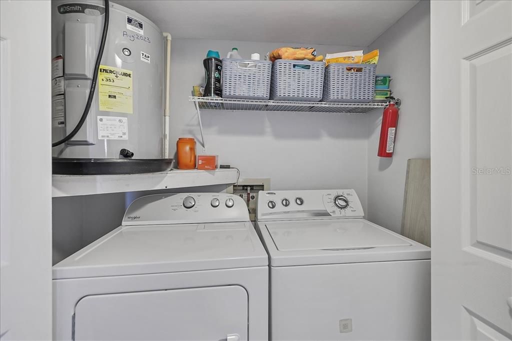 For Sale: $360,000 (2 beds, 2 baths, 1124 Square Feet)