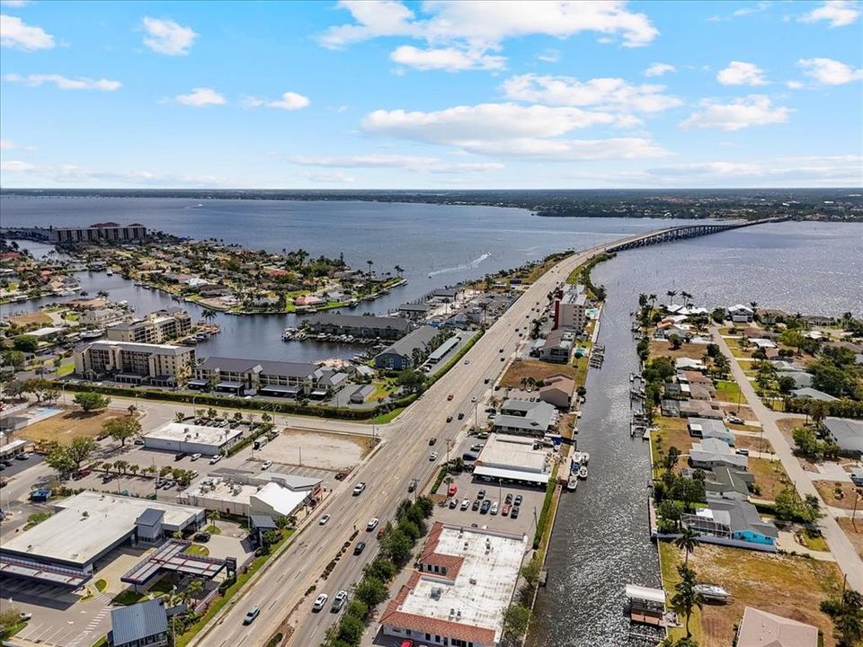 For Sale: $360,000 (2 beds, 2 baths, 1124 Square Feet)