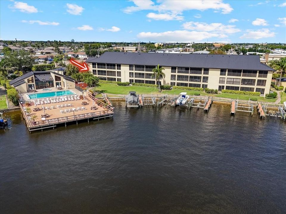 For Sale: $360,000 (2 beds, 2 baths, 1124 Square Feet)