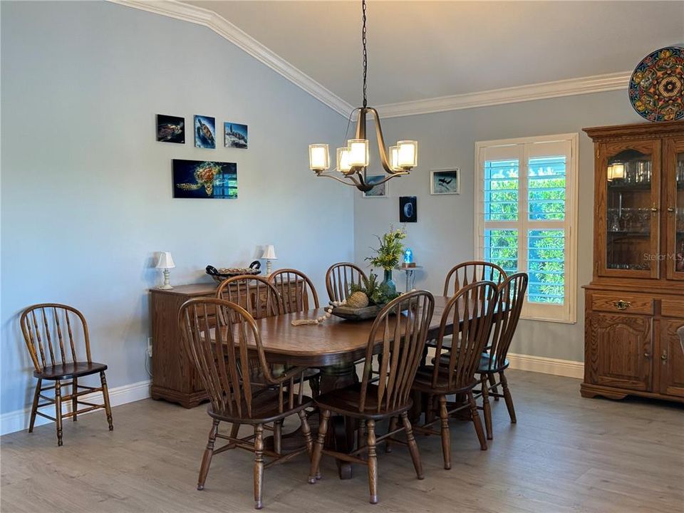 Active With Contract: $849,900 (3 beds, 2 baths, 2019 Square Feet)