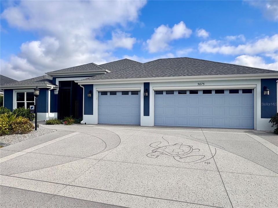 Active With Contract: $849,900 (3 beds, 2 baths, 2019 Square Feet)