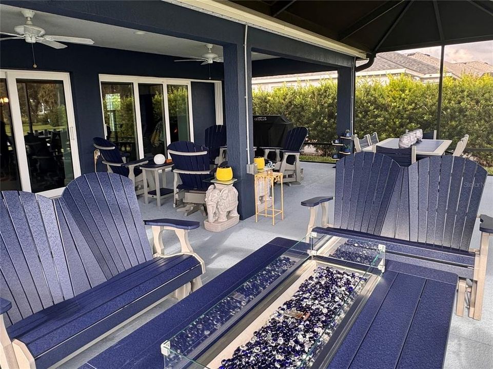 Active With Contract: $849,900 (3 beds, 2 baths, 2019 Square Feet)