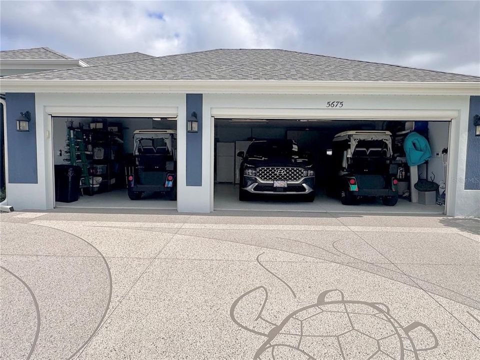 Active With Contract: $849,900 (3 beds, 2 baths, 2019 Square Feet)