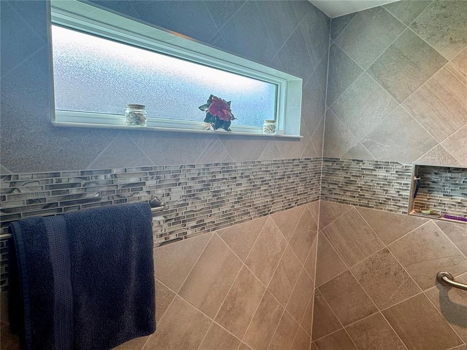 Active With Contract: $849,900 (3 beds, 2 baths, 2019 Square Feet)