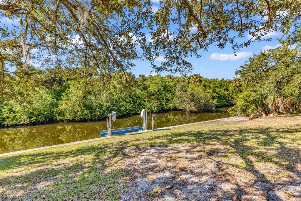 For Sale: $320,000 (3 beds, 2 baths, 1390 Square Feet)