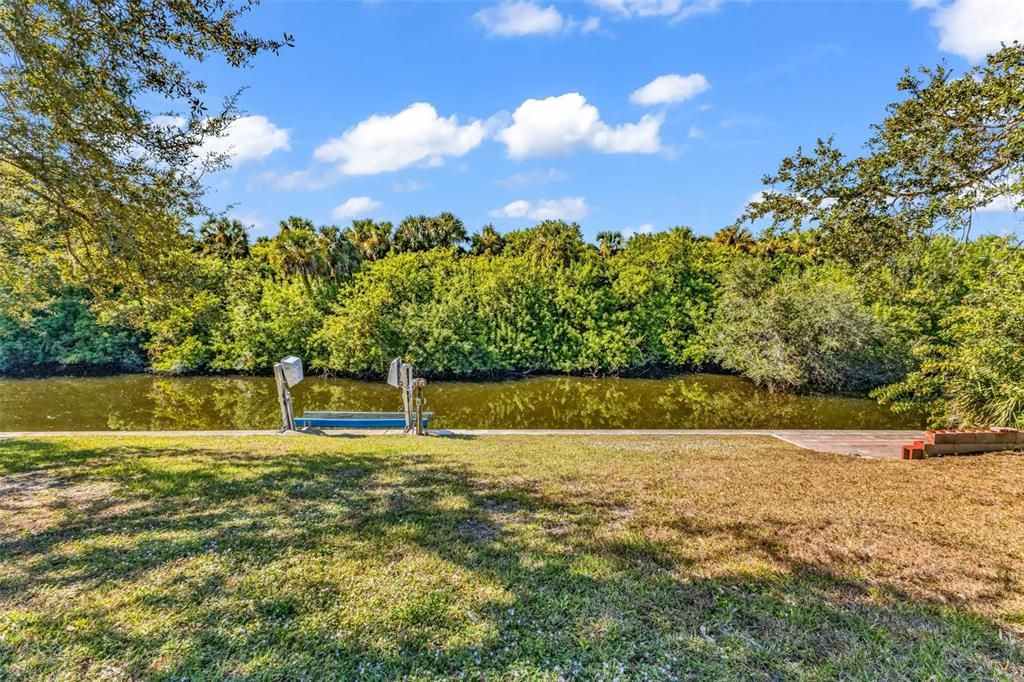 For Sale: $320,000 (3 beds, 2 baths, 1390 Square Feet)