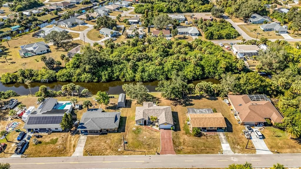 For Sale: $320,000 (3 beds, 2 baths, 1390 Square Feet)