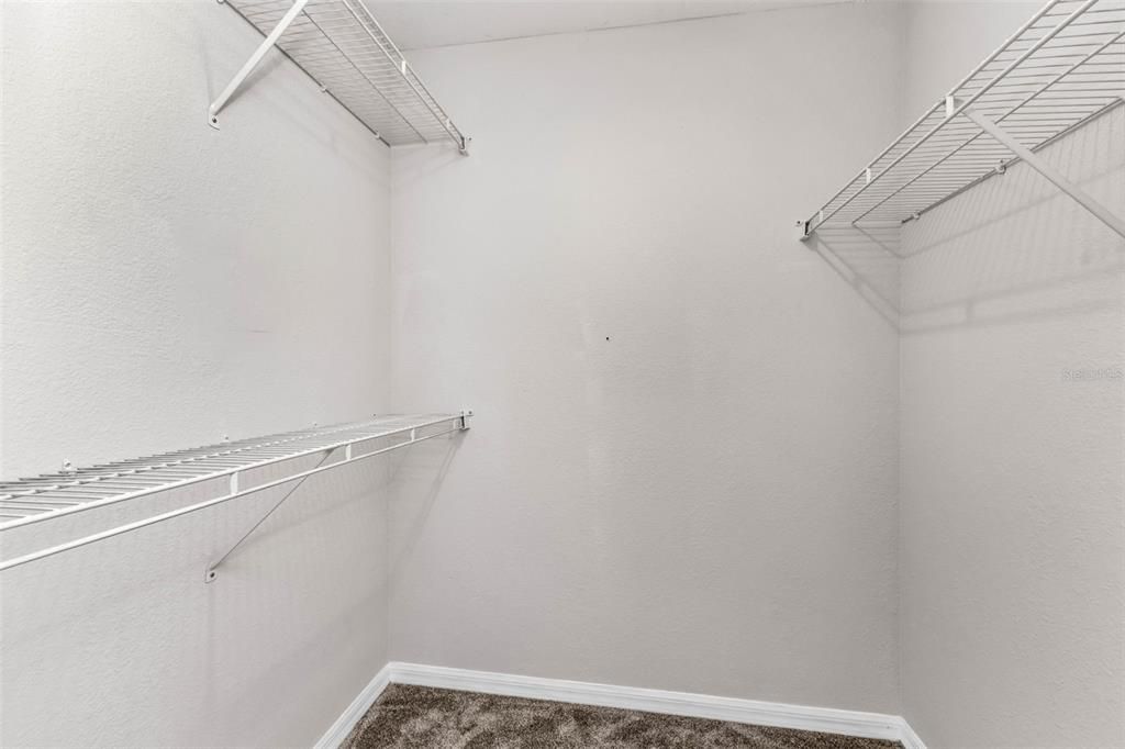 For Sale: $320,000 (3 beds, 2 baths, 1390 Square Feet)