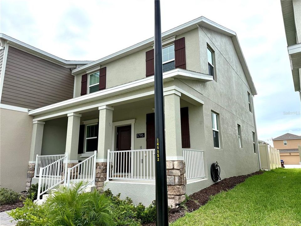 For Rent: $2,600 (3 beds, 2 baths, 1755 Square Feet)