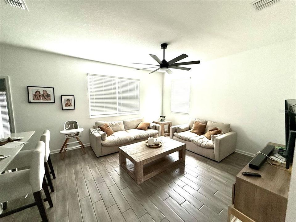 For Rent: $2,600 (3 beds, 2 baths, 1755 Square Feet)