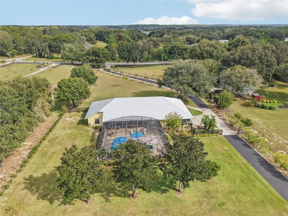 合同活跃: $775,000 (4 贝兹, 3 浴室, 2460 平方英尺)