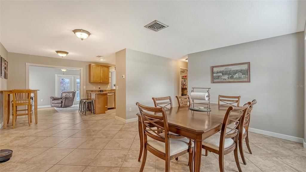 Active With Contract: $439,000 (3 beds, 2 baths, 1416 Square Feet)