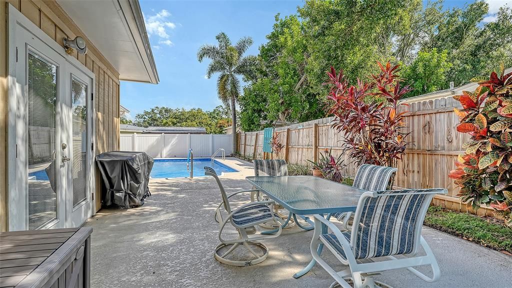 Active With Contract: $439,000 (3 beds, 2 baths, 1416 Square Feet)