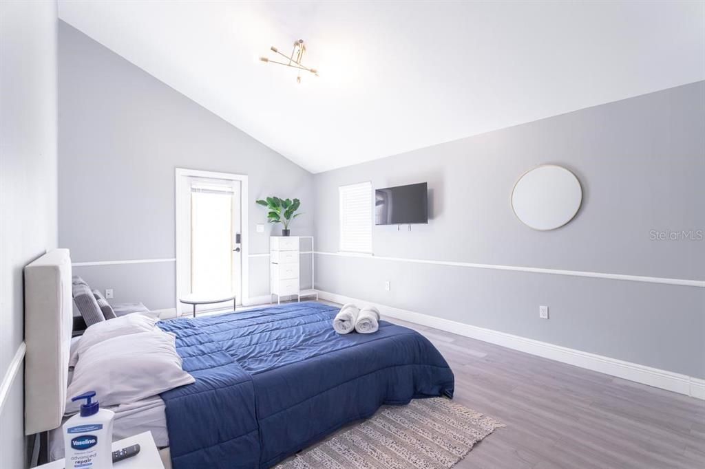 出租: $2,995 (3 贝兹, 3 浴室, 1128 平方英尺)