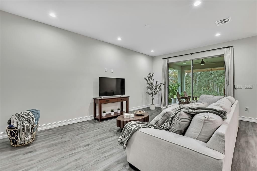 For Sale: $459,000 (4 beds, 2 baths, 2142 Square Feet)