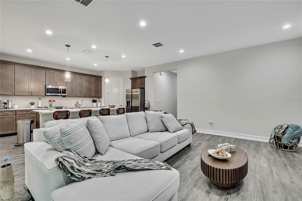 For Sale: $459,000 (4 beds, 2 baths, 2142 Square Feet)