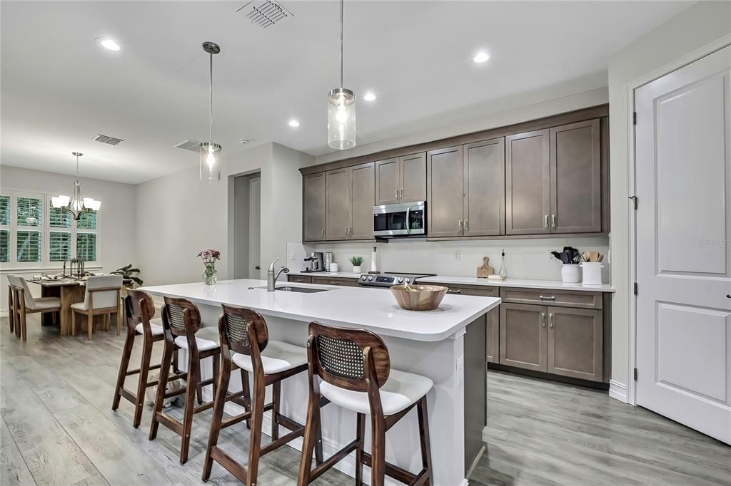 For Sale: $459,000 (4 beds, 2 baths, 2142 Square Feet)