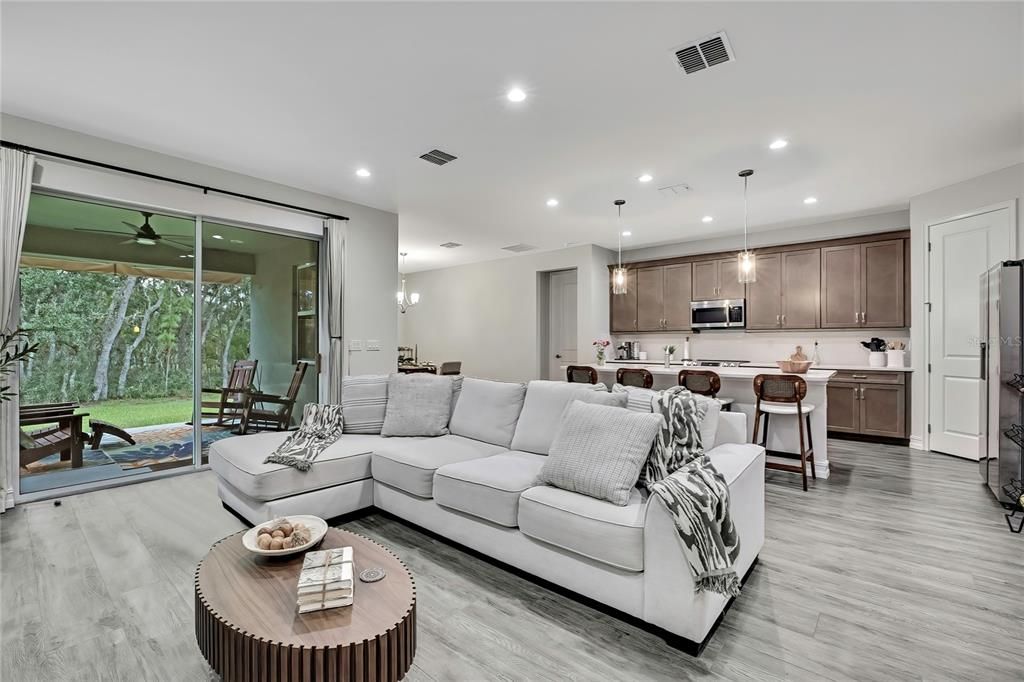 For Sale: $459,000 (4 beds, 2 baths, 2142 Square Feet)