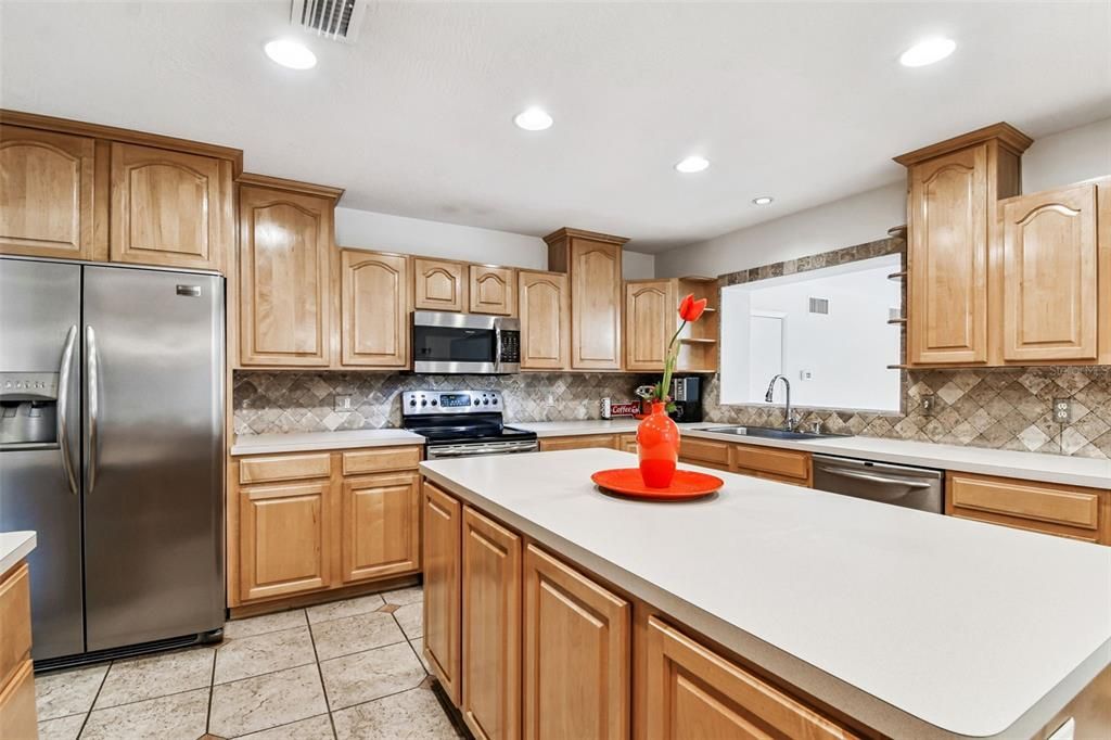 For Rent: $5,200 (3 beds, 2 baths, 2318 Square Feet)