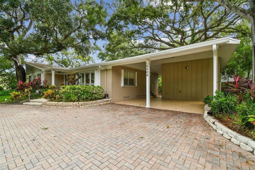 For Rent: $5,200 (3 beds, 2 baths, 2318 Square Feet)