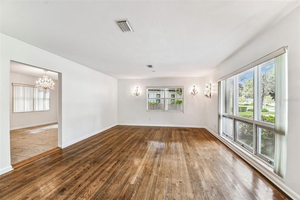 For Rent: $5,200 (3 beds, 2 baths, 2318 Square Feet)