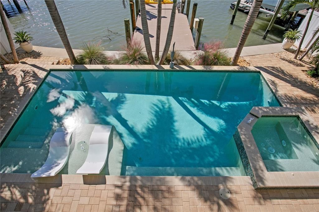 На продажу: $3,300,000 (5 спален, 5 ванн, 4054 Квадратных фут)