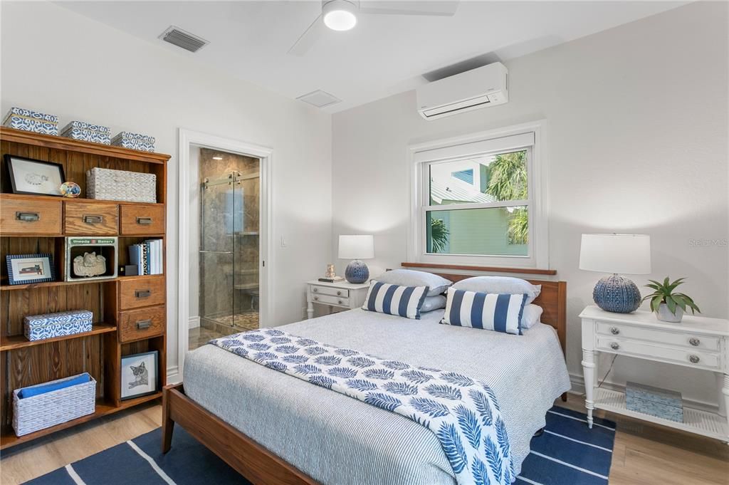 На продажу: $3,300,000 (5 спален, 5 ванн, 4054 Квадратных фут)