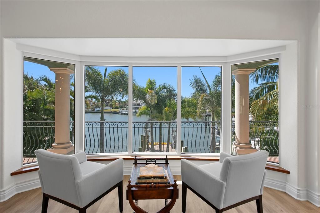 На продажу: $3,300,000 (5 спален, 5 ванн, 4054 Квадратных фут)