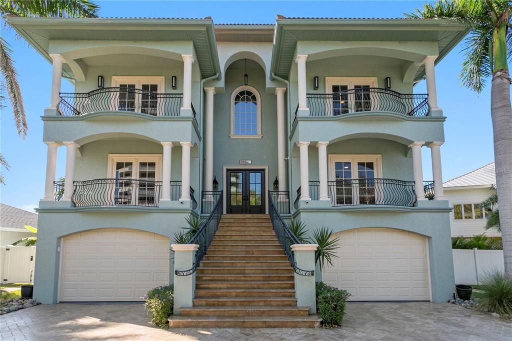 На продажу: $3,300,000 (5 спален, 5 ванн, 4054 Квадратных фут)