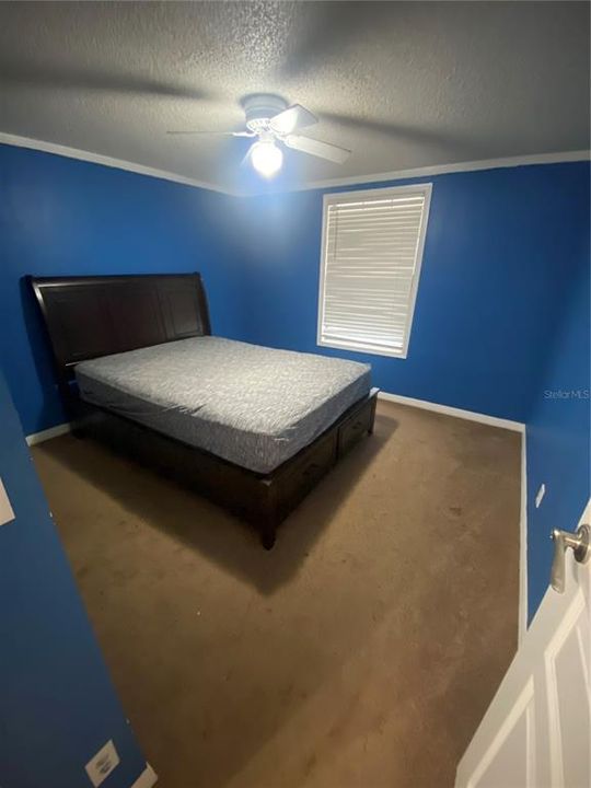 На продажу: $137,500 (2 спален, 1 ванн, 830 Квадратных фут)