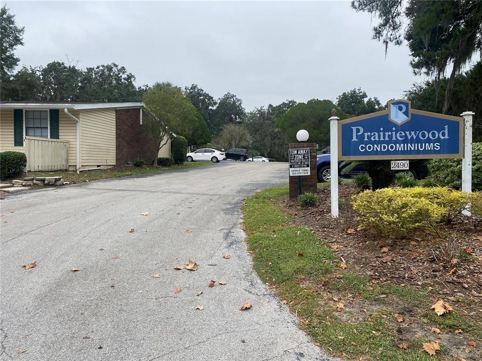 На продажу: $137,500 (2 спален, 1 ванн, 830 Квадратных фут)