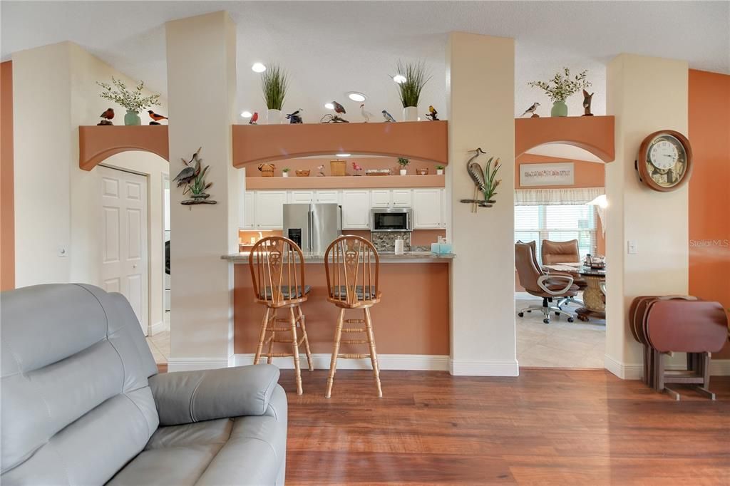 For Sale: $369,900 (3 beds, 2 baths, 1999 Square Feet)