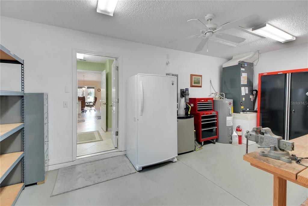 For Sale: $369,900 (3 beds, 2 baths, 1999 Square Feet)