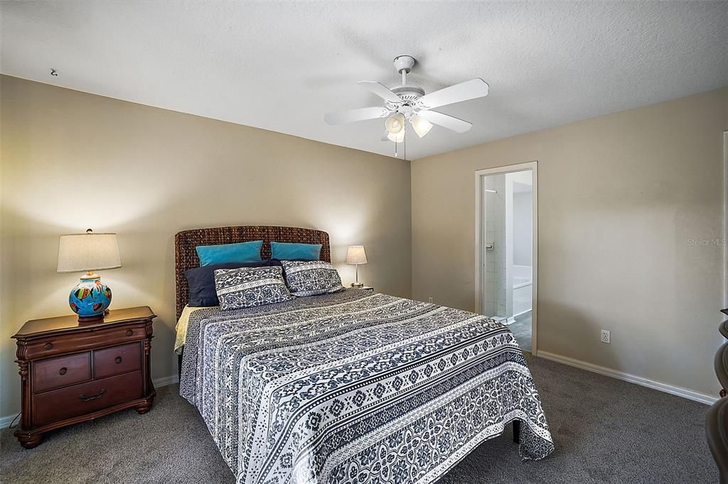 出租: $2,350 (3 贝兹, 2 浴室, 1587 平方英尺)