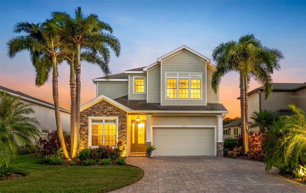 Active With Contract: $959,000 (4 beds, 2 baths, 3369 Square Feet)