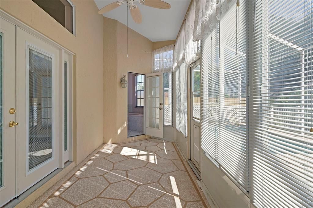 Под контрактом: $314,900 (3 спален, 2 ванн, 1894 Квадратных фут)