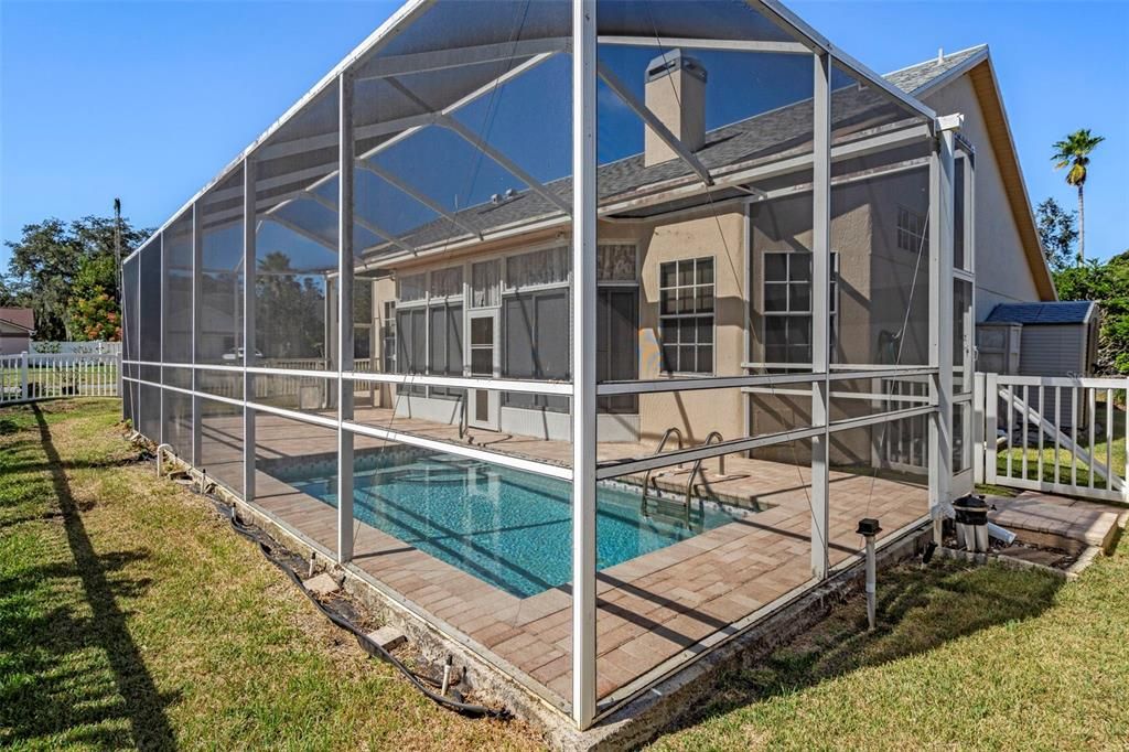 Под контрактом: $314,900 (3 спален, 2 ванн, 1894 Квадратных фут)