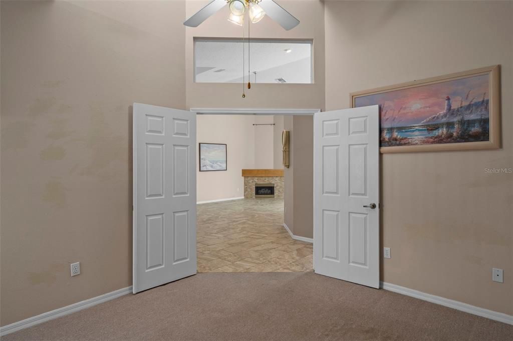 Под контрактом: $314,900 (3 спален, 2 ванн, 1894 Квадратных фут)