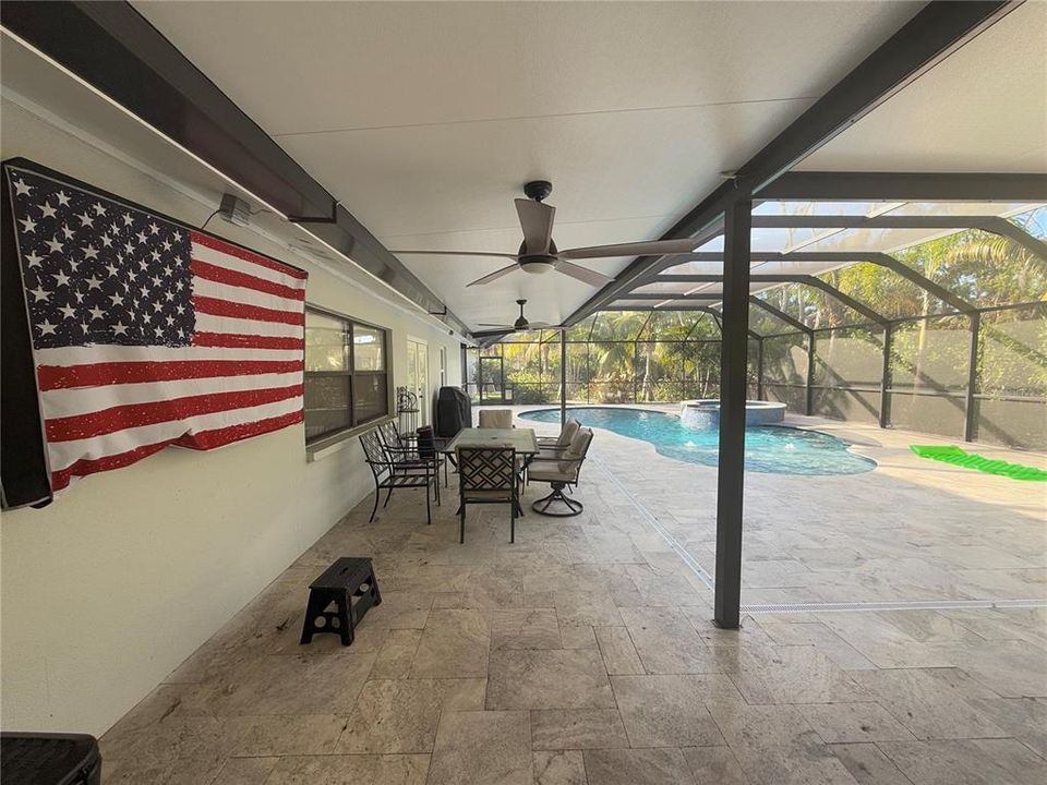 For Sale: $849,997 (3 beds, 2 baths, 1663 Square Feet)