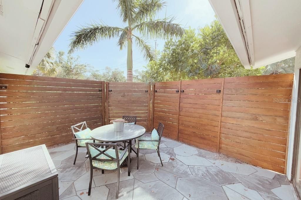 For Sale: $849,997 (3 beds, 2 baths, 1663 Square Feet)