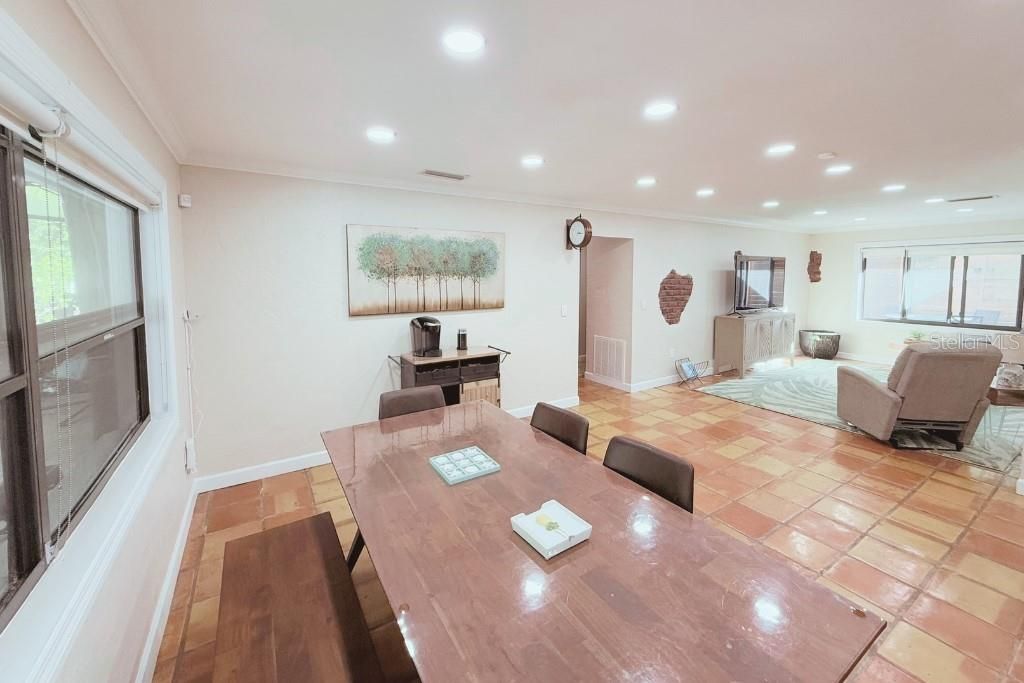 For Sale: $849,997 (3 beds, 2 baths, 1663 Square Feet)