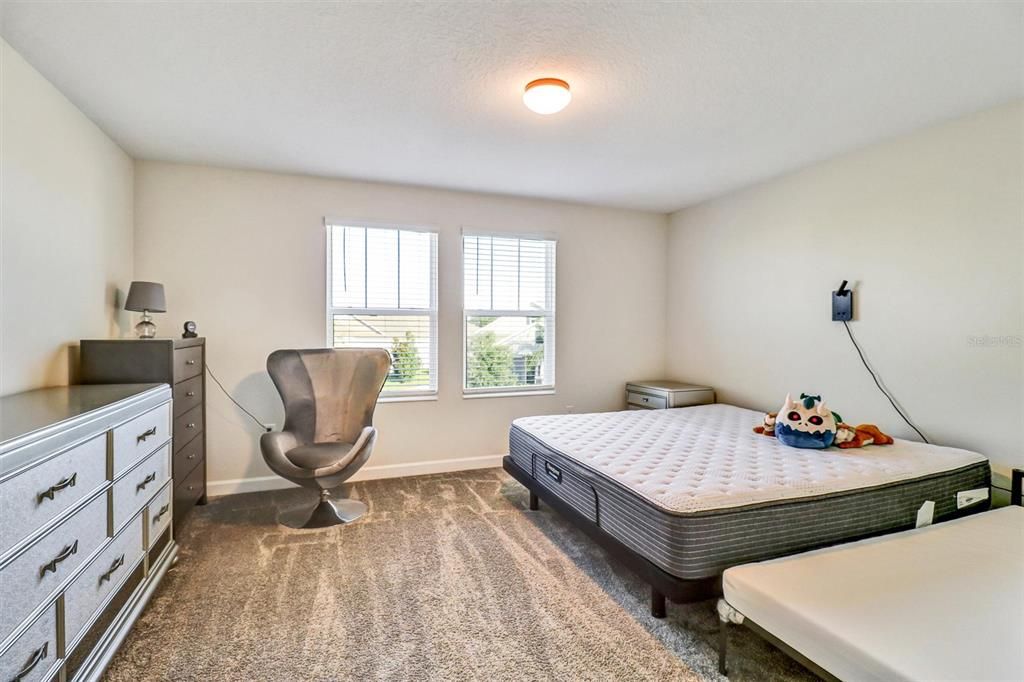 For Sale: $565,000 (4 beds, 3 baths, 2475 Square Feet)