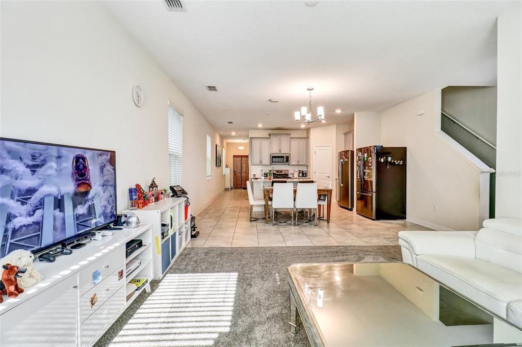 For Sale: $565,000 (4 beds, 3 baths, 2475 Square Feet)