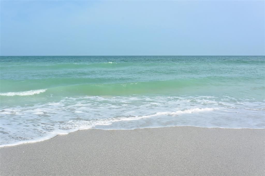 For Sale: $1,219,000 (3 beds, 2 baths, 1722 Square Feet)